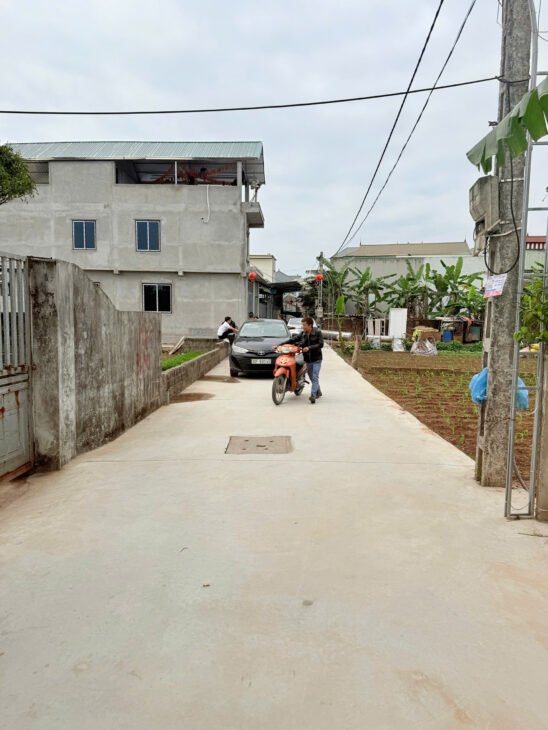 HOA HẬU 200m2 3 mặt tiền full THỔ CƯ