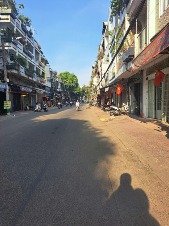 BÁN NHÀ MẶT TIỀN KINH DOANH, 3 TẦNG, ĐƯỜNG HƯNG PHÚ Q8. VỪA Ở VỪA CHO THUÊ, NHỈNH 6 TỶ.