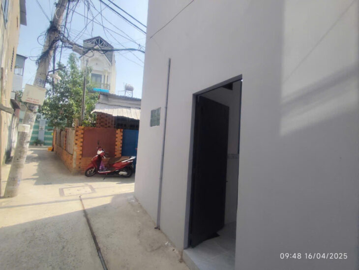 BÁN GẤP nhà 2 tầng, 2PN, 2WC, 24m2, Hiệp Thành 17, Q12, 2.7 tỷ, sổ hồng chính chủ, đường 3m