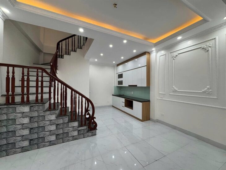 Bán nhà Hoàng Văn Thái – 35m² – 4 tầng – Giá chỉ 6.5 tỷ – Nhà đẹp ở luôn