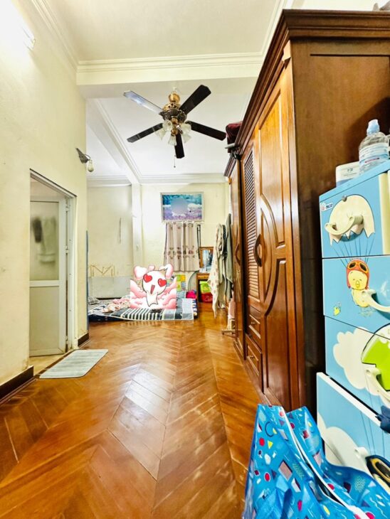 BÁN NHÀ LÔ GÓC GIÁP BÁT GIẢI PHÓNG VỊ TRÍ ĐẸP NGÕ NÔNG 50M2 GIÁ 8.9 TỶ