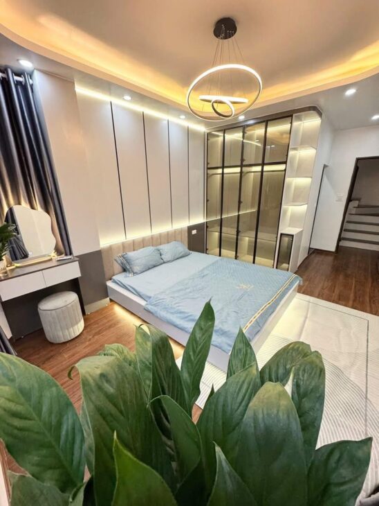BÁN NHÀ KHÂM THIÊN ĐỐNG ĐA NHÀ ĐẸP, MỚI – THOÁNG SÁNG FULL NỘI THẤT 4 TẦNG 4,6 TỶ