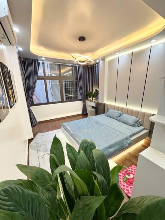 BÁN NHÀ KHÂM THIÊN ĐỐNG ĐA NHÀ ĐẸP, MỚI – THOÁNG SÁNG FULL NỘI THẤT 4 TẦNG 4,6 TỶ
