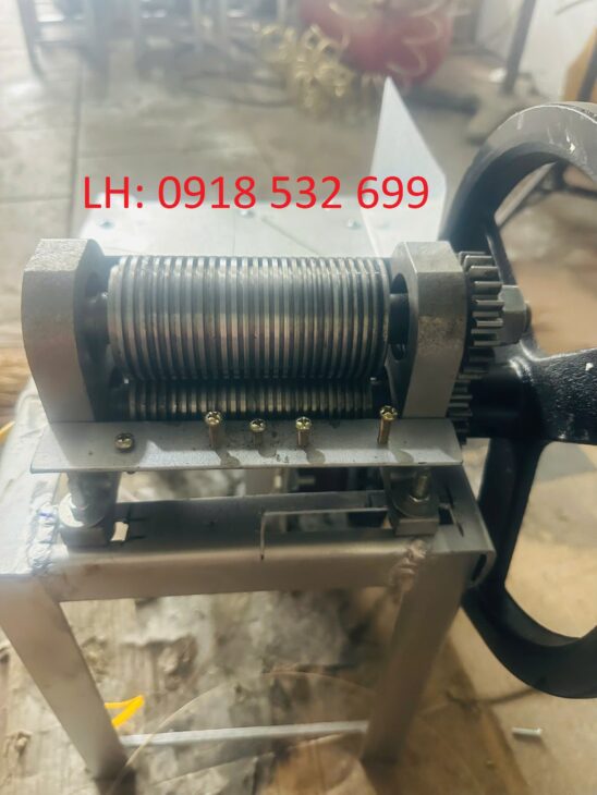 Máy tách nan, máy tách lạt chẻ giao hàng toàn quốc -0918532699