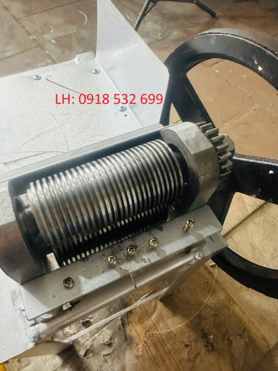 Máy tách nan, máy tách lạt chẻ giao hàng toàn quốc -0918532699