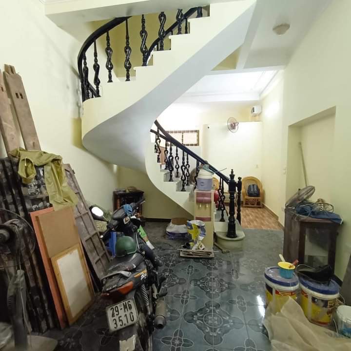 Bán nhà Đào Tấn, Ba Đình, 43m2, 5 tầng, Mt 4m, chỉ 12 tỷ