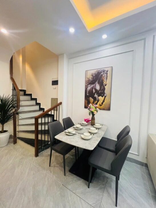 Nhà phố Quan Nhân – phường Nhân Chính – 45m², 5 tầng, giá chỉ 6.8 tỷ – ngõ rộng, tiện ích ngập tràn
