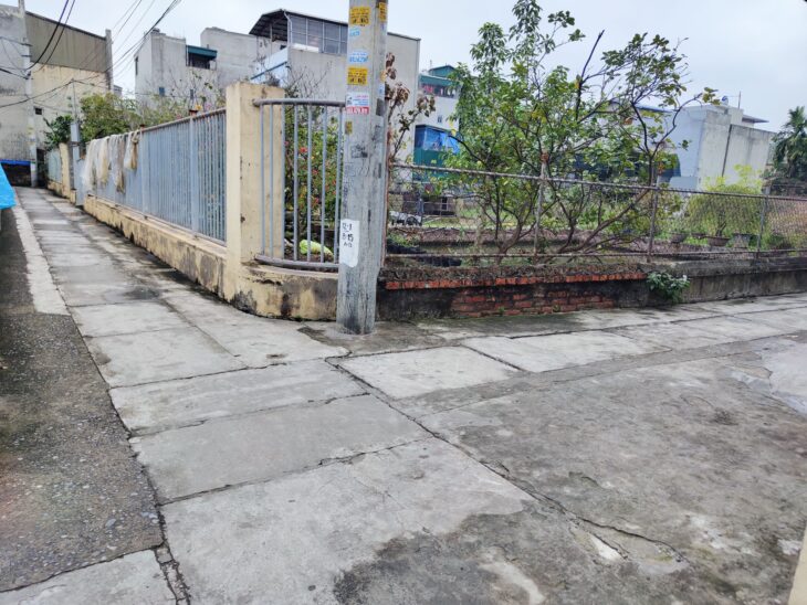 Bán gấp nhà vĩnh quỳnh thanh trì 173m2*3T, mt11m, giá 11,9 tỷ sổ vuông