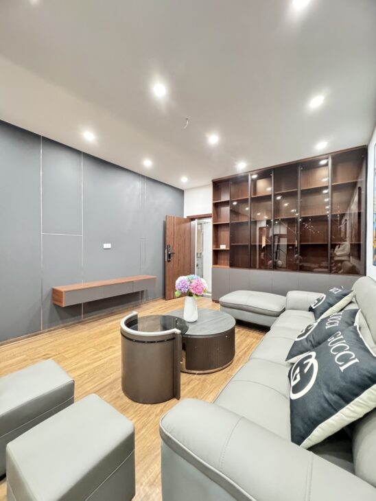 Tập thể tầng 3, 65m2, chưa đến 3 tỷ, căn góc, ban công rộng, gần phố, gần ô tô