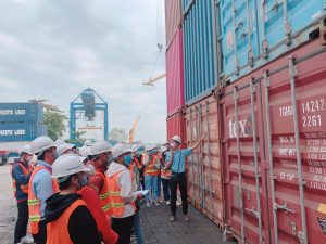 KHÓA HỌC XUẤT NHẬP KHẨU THỰC HÀNH TRÊN CHỨNG TỪ THỰC TẾ VÀ TẠI CẢNG – 0902 86 86 81