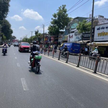 Bán nhà mặt tiền 20x60m giá 150 triệu/m2 Đường Quang Trung