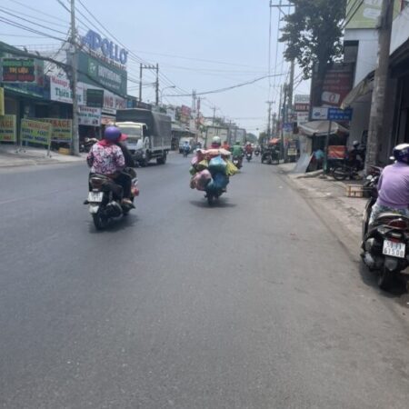 Bán nhà mặt tiền 8x40m giá 24,99 tỷ Đường Lê Văn Khương