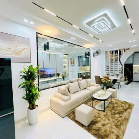 HIẾM PHỐ VŨ TRỌNG PHỤNG Ở VIP, NGÕ THOÁNG BA BƯỚC RA PHỐ CHỈ 7.1 TỶ.