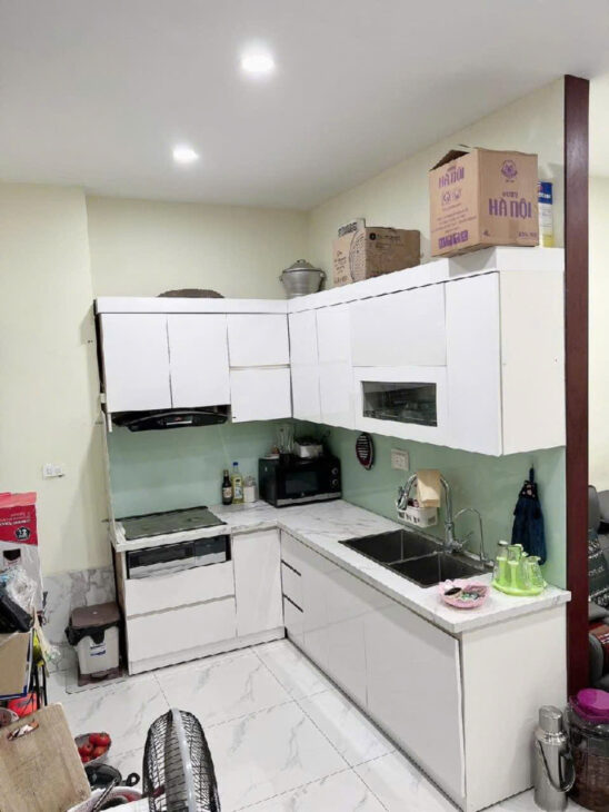 BÁN GẤP NHÀ GIÁP BÁT, SÁT PHỐ, DT: 70M x 6T, DÒNG TIỀN CHO THUÊ 13,95 TỶ 0965549363