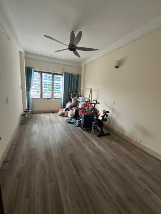 SIÊU HIẾM LẠC TRUNG, PHÂN LÔ, Ô TÔ ĐỖ CỬA 50M 5T NHỈNH 18 ĐỒNG 0965549363