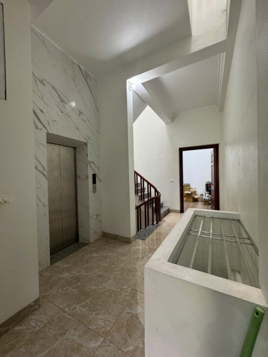 BẰNG LIỆT- HOÀNG MAI, 50 M2, 8 TẦNG THANG MÁY, MẶT TIỀN 6 M, GIÁ 13 TỶ.