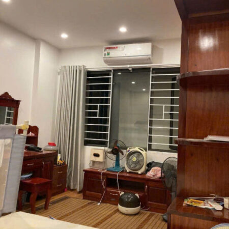 Bán gấp giá rẻ căn hộ Giải Phóng 54m/66m, tầng2, mặt tiền 6m, 2.8 tỷ Hoàng Mai.