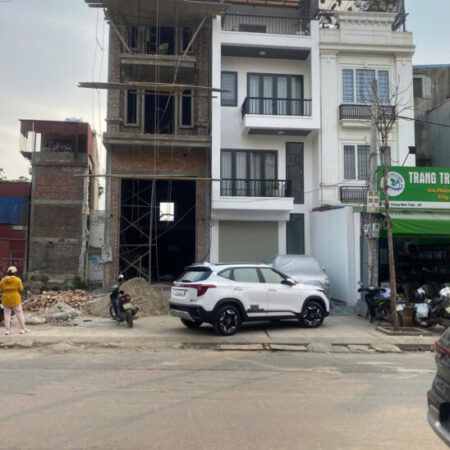 Nhà mặt đường Hoàng Minh Thảo, 60m 4 tầng mới tinh, Giá 8.9 tỉ Nhà mặt đường Hoàng Minh Thảo, 60m 4 tầng mới tinh, Giá 8.9 tỉ