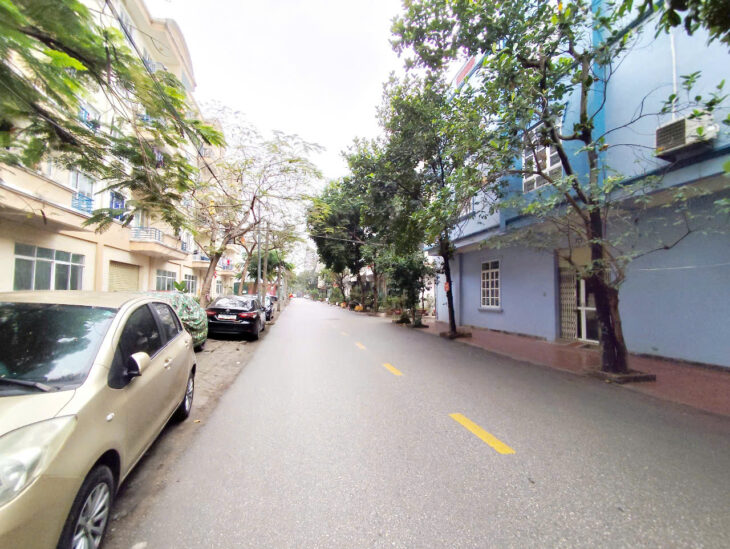 Bán nhà mặt đường Hoàng Ngọc Phách, 93m 2 tầng, Giá 7.2 tỉ, sổ đỏ cá nhân