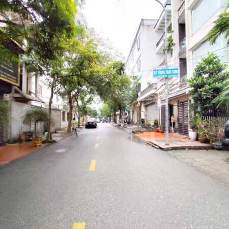 Bán nhà mặt đường Hoàng Ngọc Phách, 93m 2 tầng, Giá 7.2 tỉ, sổ đỏ cá nhân Bán nhà mặt đường Hoàng Ngọc Phách, 93m 2 tầng, Giá 7.2 tỉ, sổ đỏ cá nhân