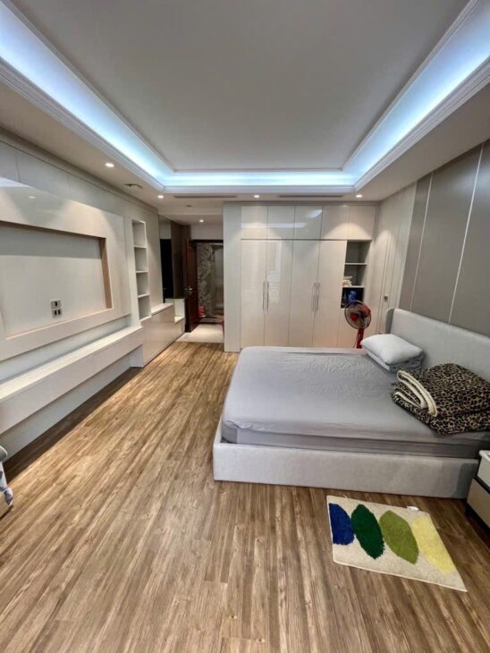 TRUNG TÂM NGÃ TƯ SỞ, Ô TÔ, KINH DOANH, CHỈ 10.3 TỶ.
