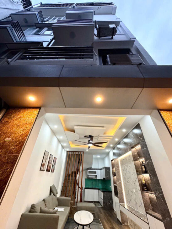 Nhà đẹp, dân xây cạnh Times City – Minh Khai – quận Hai Bà Trưng, 31m2, 5 tầng, 5 tỷ 900 triệu