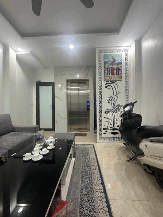 Phân lô, ô tô tránh, phố Lãng Yên, quận Hai Bà Trưng, 35m2, 6 tầng, thang máy, khu dân trí cao, giá