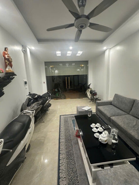 Phân lô, ô tô tránh, phố Lãng Yên, quận Hai Bà Trưng, 35m2, 6 tầng, thang máy, khu dân trí cao, giá