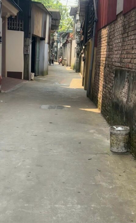 ???? “Mặt tiền rộng, giá tốt! Bán đất 89.3m2 giá 2 tỷ 2, vị trí tuyệt vời!”