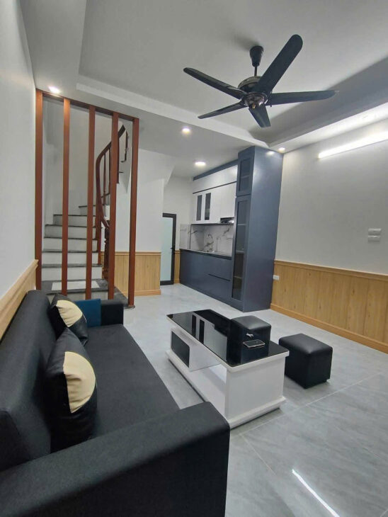 BÁN NHÀ TÂN MAI -NGÕ THÔNG – CÁCH Ô TÔ TRÁNH 15M – NHÀ MỚI ĐẸP Ở NGAY FULL NỘI THẤT