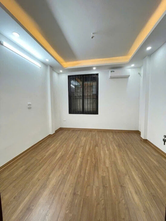 BÁN NHÀ TÂN MAI -NGÕ THÔNG – CÁCH Ô TÔ TRÁNH 15M – NHÀ MỚI ĐẸP Ở NGAY FULL NỘI THẤT