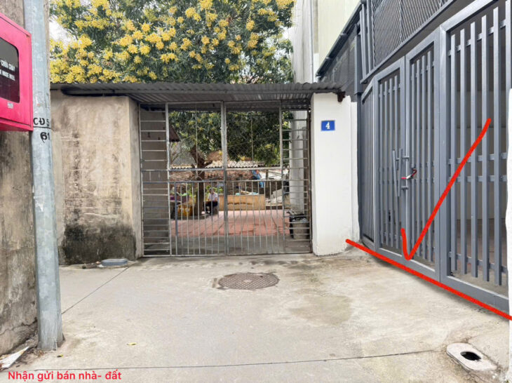 Nhà 2 tầng tổ 8, Chi Đông, Mê Linh. Đầy đủ tiện nghi, chỉ việc xách vali về ở. Oto đỗ trong nhà.