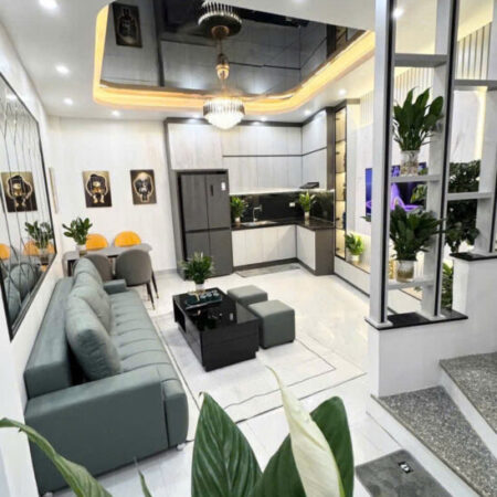 BÁN NHÀ NGÕ 279 ĐỘI CẤN – NHÀ ĐẸP – GIÁ HIẾM – 37M2X5T – CHỈ 6.8 TỶ