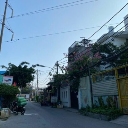 Bán nhà hẻm xe hơi trung tâm Thủ Đức vị trí đắc địa đầu tư siêu lợi nhuận nhỉnh 2 tỷ.