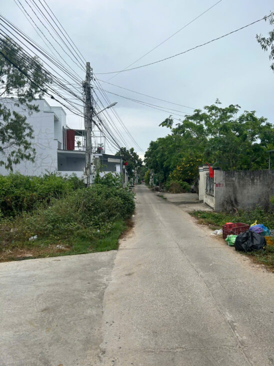 Bán đất thổ cư 11m x 50m Hẻm Ngô Quyền, Tân An, thị xã LaGi giá ngộp