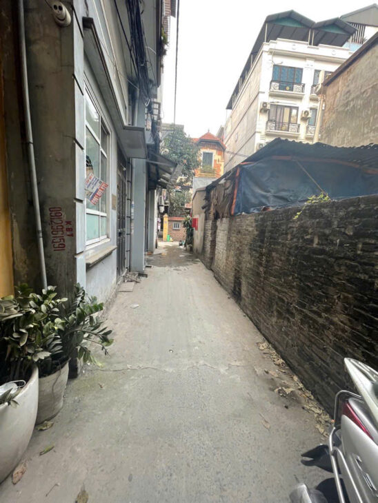 ĐỊNH CÔNG HẠ 61M CHỈ 9,5 TỶ NHÀ HIẾM, DÂN XÂY, 10M Ô TÔ ĐỖ, VỊ TRÍ ĐẮC ĐỊA