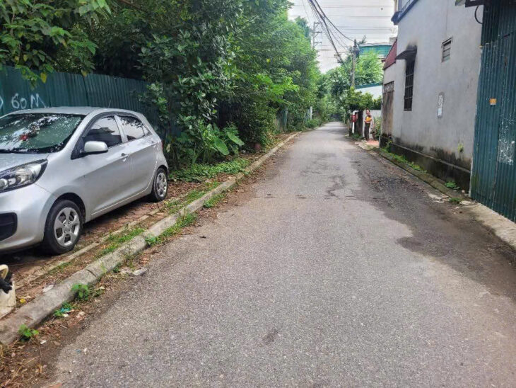 BÁN ĐẤT VÀNG GIANG BIÊN -LONG BIÊN 78 M GIÁ NHỈNH 5 TỶ OTO ĐỖ –