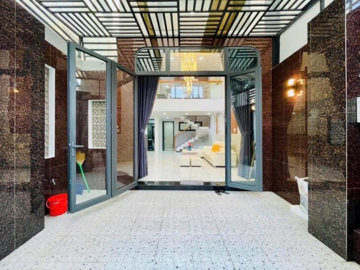 GẤP BÁN, 65m2, 5TẦNG,full nội thất, HXH QUANG TRUNG GÒ VẤP nhỉnh 7 Tỷ.
