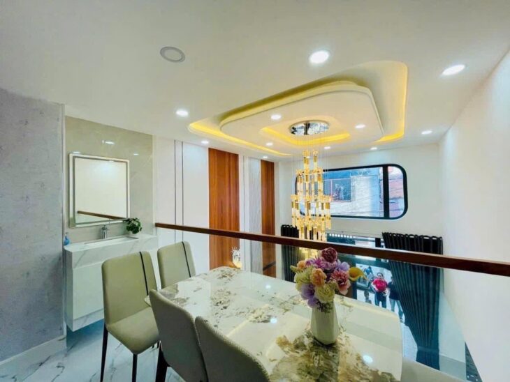 GẤP BÁN, 65m2, 5TẦNG,full nội thất, HXH QUANG TRUNG GÒ VẤP nhỉnh 7 Tỷ.
