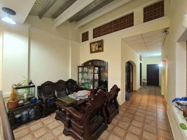 BÁN GẤP GIÁ MỀM NHẤT QUẬN 10: THÀNH THÁI- DT: 122M, NGANG 5M DÀI 24M, 1 TRỆT , 1 LẦU, 2 PHÒNG