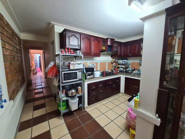 BÁN GẤP GIÁ MỀM NHẤT QUẬN 10: THÀNH THÁI- DT: 122M, NGANG 5M DÀI 24M, 1 TRỆT , 1 LẦU, 2 PHÒNG