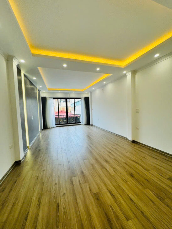 SIÊU HIẾM TRẦN KHÁT CHÂN, NGÕ THÔNG, THANG MÁY, 4 NỔI 1 HẦM, 68M2 GIÁ 12.X TỶ