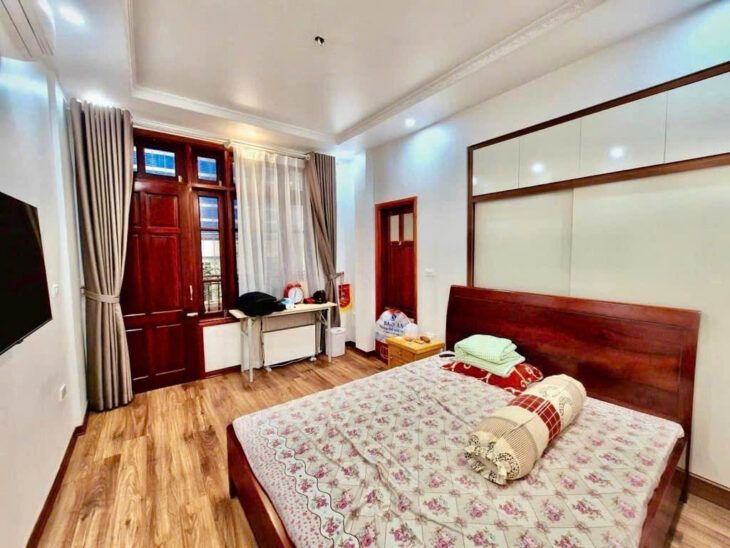 BÁN NHÀ HÀO NAM – DÂN XÂY TÂM HUYẾT – CÁCH MP 20M – 38M2X4T – GIÁ 8,5 TỶ