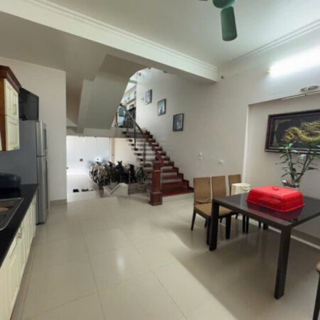 Nhà đẹp Triều Khúc 50m2, 4 tầng, ngõ rộng thoáng, gần chợ và trường học