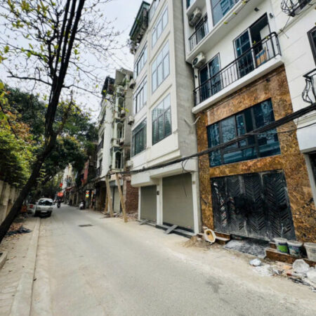 BÁN TÒA CĂN HỘ DỊCH VỤ CAO CẤP MẶT PHỐ CỰ LỘC – OTO TRÁNH – ĐỐI DIỆN ROYAL CITY – 18 PHÒNG KHÉP KÍN