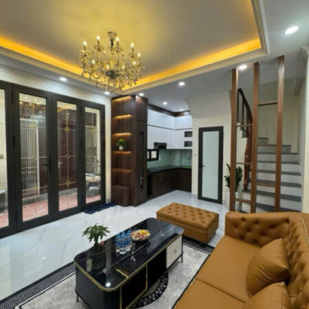 Cực Hiếm! Bát Khối Long Biên 42m2, 5 Tầng, MT 6.4m, Ôtô Đỗ Cổng, Full Nội Thất, 6 Tỷ!