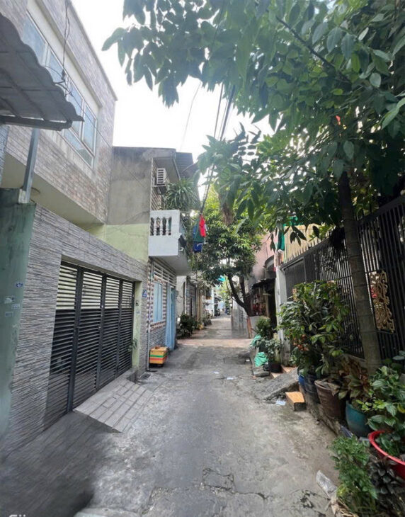 GIÁ MỀM NHẤT quận Tân Phú:3.85 tỷ – Trần Quang Cơ – DT: Dt 3,7m x 12m, nhà đúc BTCT 1 trệt 2 lầu