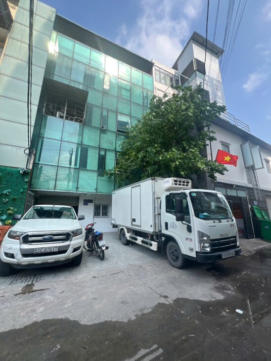 Bán nhà 1 trệt 3 lầu 10x40m giá 28 tỷ Đường 8m Phan Văn Hớn