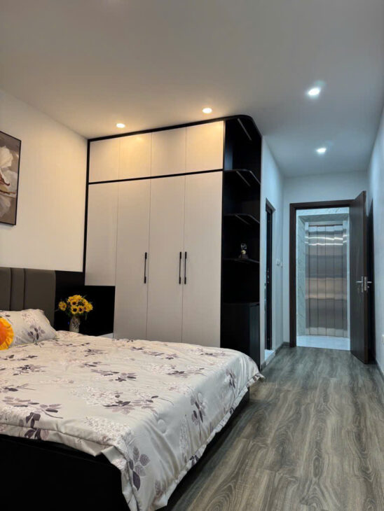 Bán Nhà Xuân La – Tây Hồ – 5 Tầng Thang Máy Nhập Khẩu – Oto Qua Nhà – Full Tiện Ích