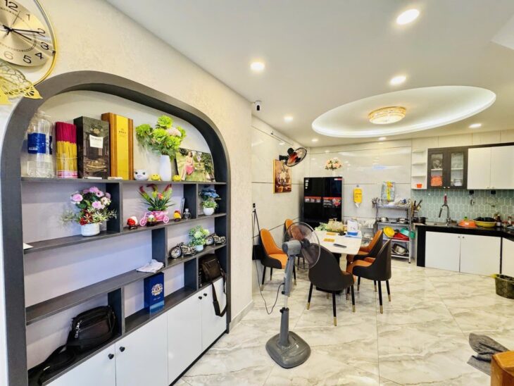 GẤP BÁN, 51m2, 2Tầng,HXH,Tặng nội thất, Quang Trung Gò Vấp chỉ 5.3 Tỷ.